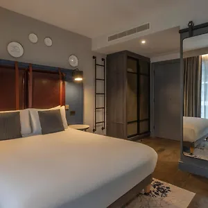 **** Otel Clayton Of Birleşik Krallık