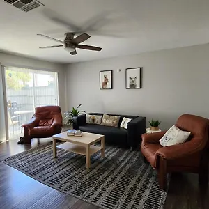 Apartment L - Fully Remodeled And Professionally Decorated, Las Vegas